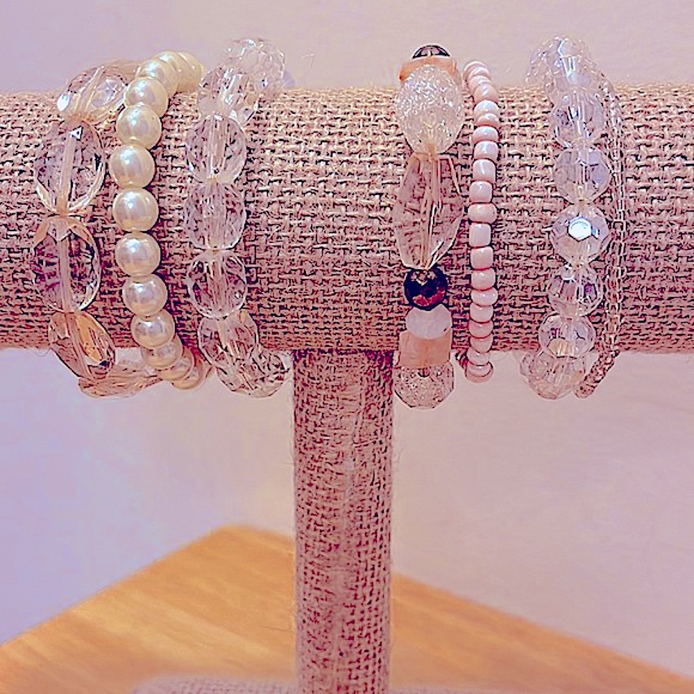 🍒 BOGO 🍒 GENUINE VINTAGE Set of 7 Stretchy Bracelets (Intense Glistening)